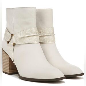 Womens Vionic Carnelia Cream